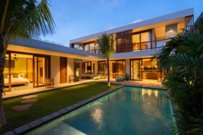Rumah Pulau New Stunning 3BR Private Villa with Pool in Uluwatu